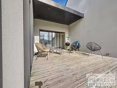 maison 8 pièces 189 m²
