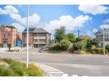 terrain à bâtir pour la construction d'une maison familiale