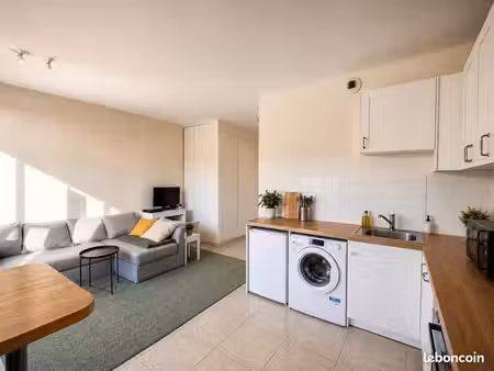 studio 1 pièce 30 m²