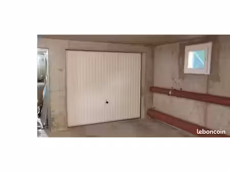 location garage sécurisé