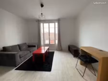 f2 43 m² meublé à 3 min à pieds du rer b bagneux (15 min de châtelet) au calme sur rue pav