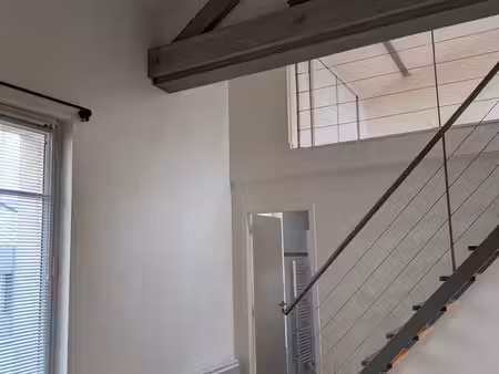 location appartement rénové non meublé