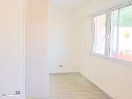 loue t1 bis + garage cholet centre