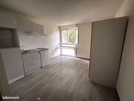 studio 1 pièce 18 m²