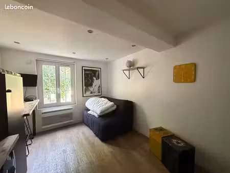 studio 1 pièce 14 m²