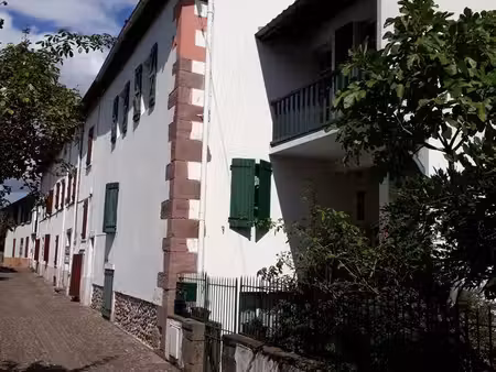 location appartement t2 à st jean pied de port centre