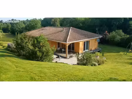 maison individuelle de 192m2 sur terrain de 1500m2