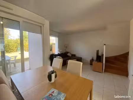 maison 3 pièces 70 m²
