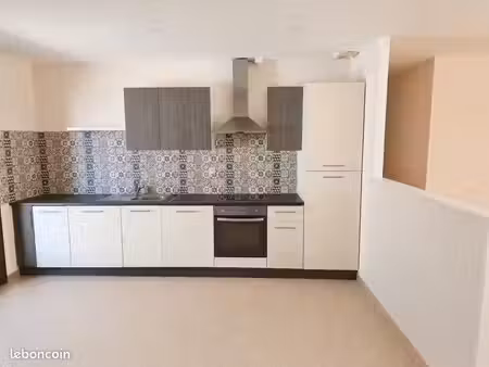 maison 101 m2 sur terrain de 700 m2