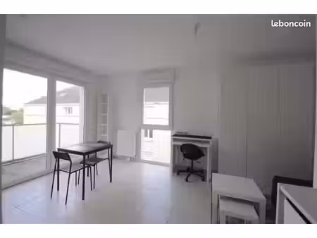studio 1 pièce 26 m²