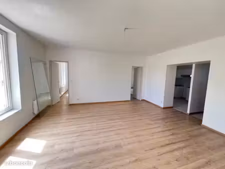 ? bel appartement traversant et lumineux – arques-la-bataille