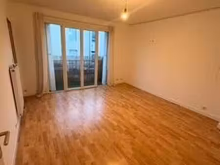 location t2 rue anne frank