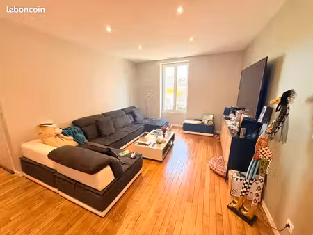 ? à louer – appartement meublé 2 chambres – brive-la-gaillarde