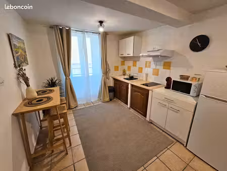 studio meublé tout équipé 470 cc – camps-la-source (7 min de brignoles)
