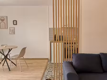 t2 de standing meublé au cœur de fontenay le comte