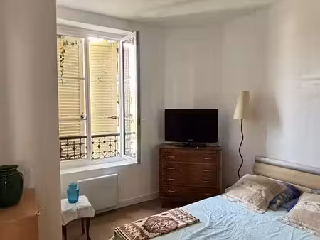 t2 entièrement rénové au centre de meudon