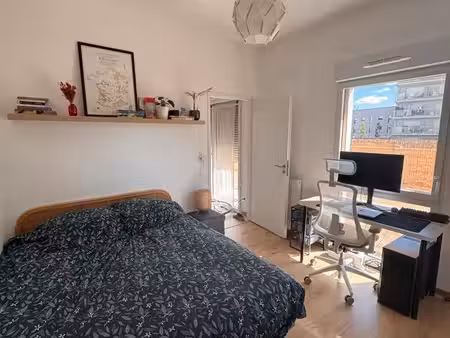 appartement t2 lumineux à nantes 40m2 avec terrasse et jardin