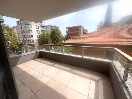 appartement centre ville avec terrasse a vendre