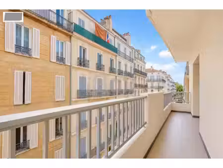 toulon haute ville t2