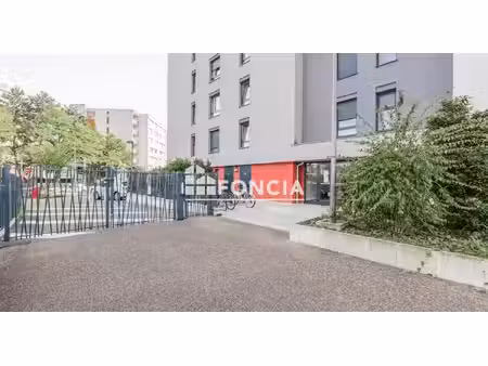 spécial investisseur – 2 pièces 41 97 m² loué – 6 670 92 €/an hc – balcon – parking sous-s