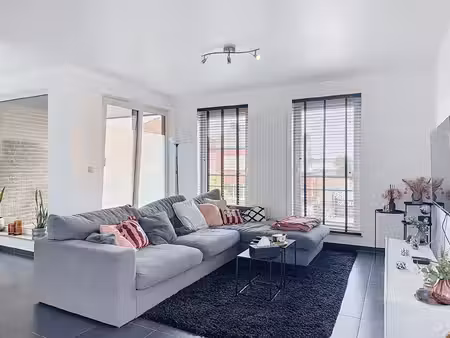 duplex à louer à steenweg op oosterlo 8 laakdal (vbe61890)
