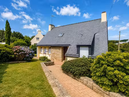 charmante maison sur sous-sol total situee a lannion