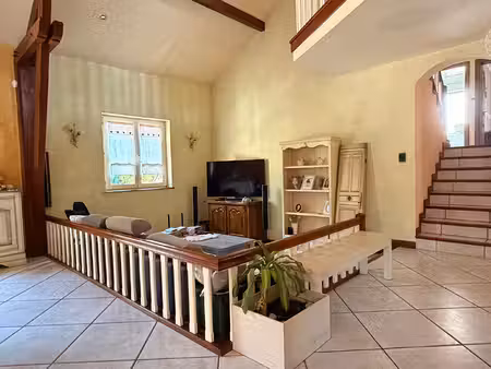 a terville  maison de 150 m2 sur 6 ares de terrain
