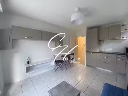 location appartement 1 pièce 23 m² à sassenage (38360)