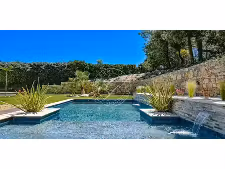 villa avec piscine et terrasse flayosc (83)