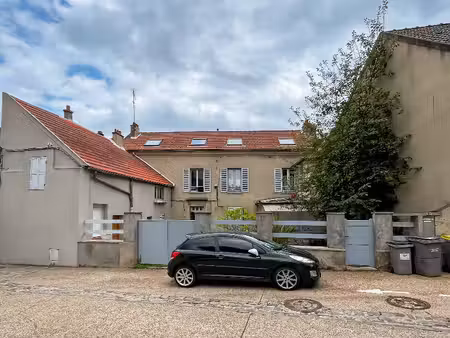 location appartement 2 pièces  40.95m²  carrières