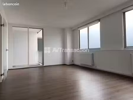 appartement 91 m² 3 chambres  loggia  parking et cave