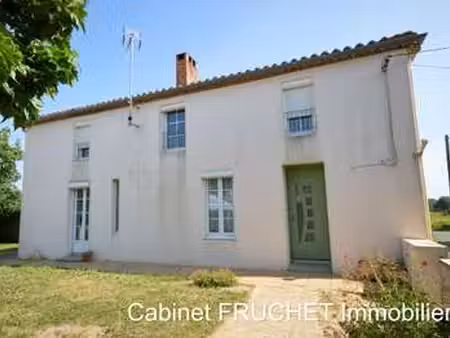 vente maison à mouchamps (85640) : à vendre / 150m² mouchamps