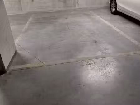 garage sécurisé à uccle - 1180