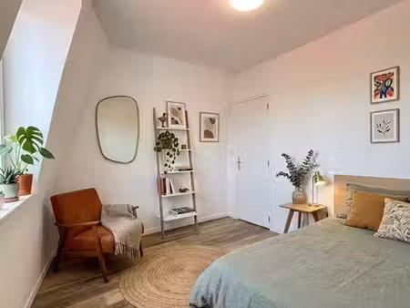 maison 3 chambres 70m² rénovée – métro à 100m – aucun travaux