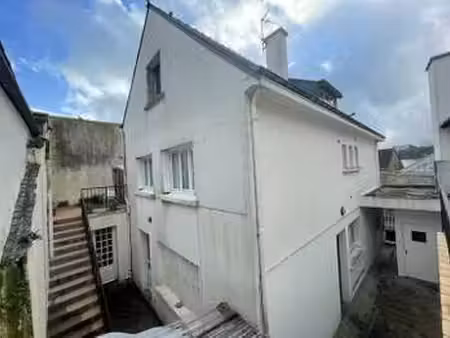 vente immeuble à questembert (56230) : à vendre / 180m² questembert