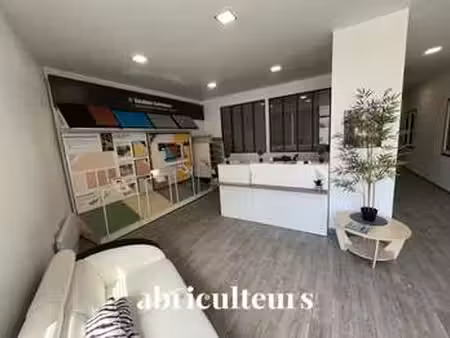vente bureaux et commerces à châteaudun (28200) : à vendre / 575m² châteaudun