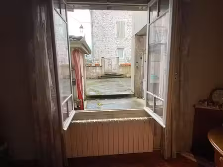maison de ville avec cour