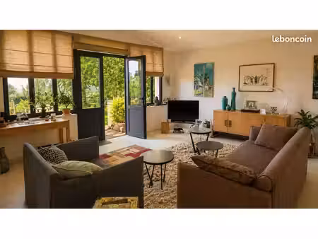 maison de ville 4 pièces 149 m² entièrement rénovée avec terrain et garage