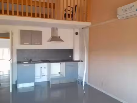appartement 2 pièces 81 m²