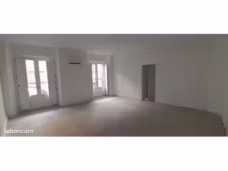appartement 3 pièces 109 m²