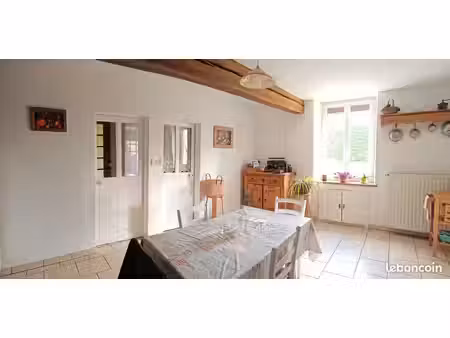 maison 106 m2 avec garage et dépendances