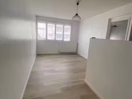 location appartement 2 pièces à angers (49000) : à louer 2 pièces / 34m² angers