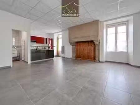 location appartement 3 pièces à bressuire (79300) : à louer 3 pièces / 58m² bressuire