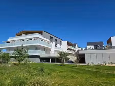 location appartement 3 pièces à saint-avé (56890) : à louer 3 pièces / 65m² saint-avé