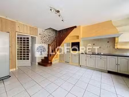 location maison à la châtaigneraie (85120) : à louer / 138m² la châtaigneraie