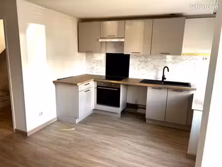 ? maison mitoyenne rénovée – 80m²