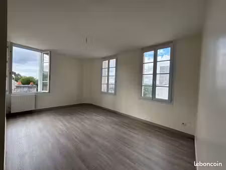 appartement t3 entre gare et centre ville