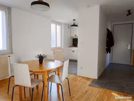 joli appartement meublé 54m² (foch/capuche)