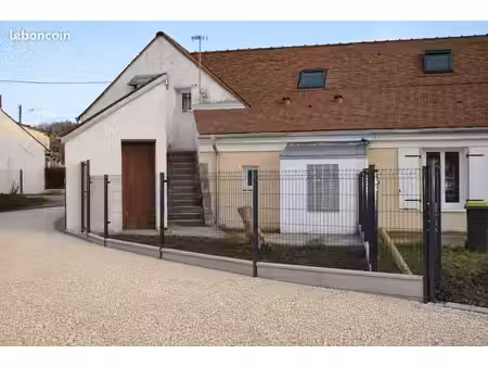 f2 rénové 46m²