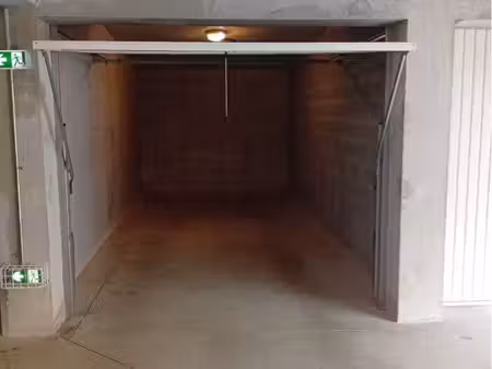 garage à louer